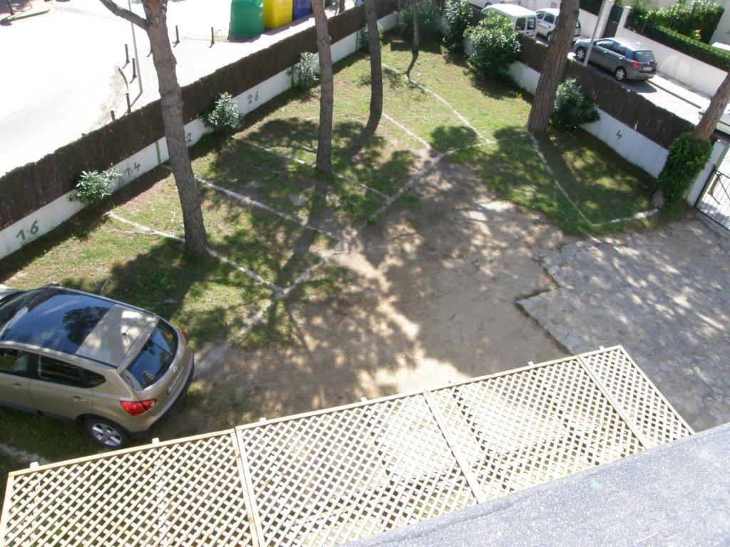 Apartamento de 2 dormitorios con vistas al jardín