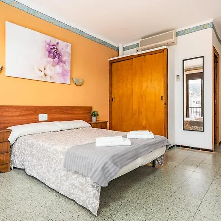 Hostal La Marina-2
